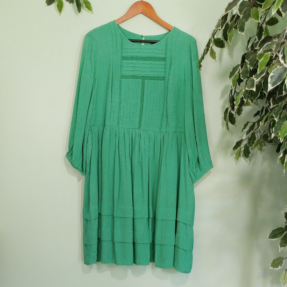 NWT Ann Taylor Green Long Sleeve Dress